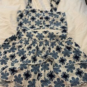 Agua Bendita Blue and White Floral Set